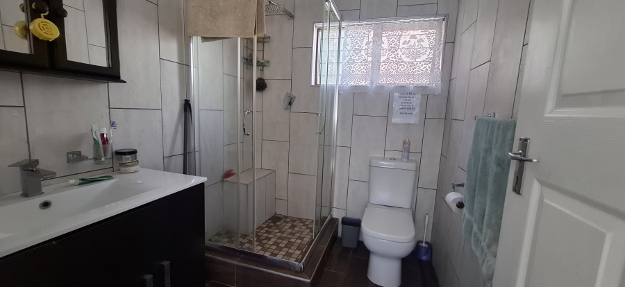 2 Bedroom Property for Sale in Queensberry Bay Eastern Cape